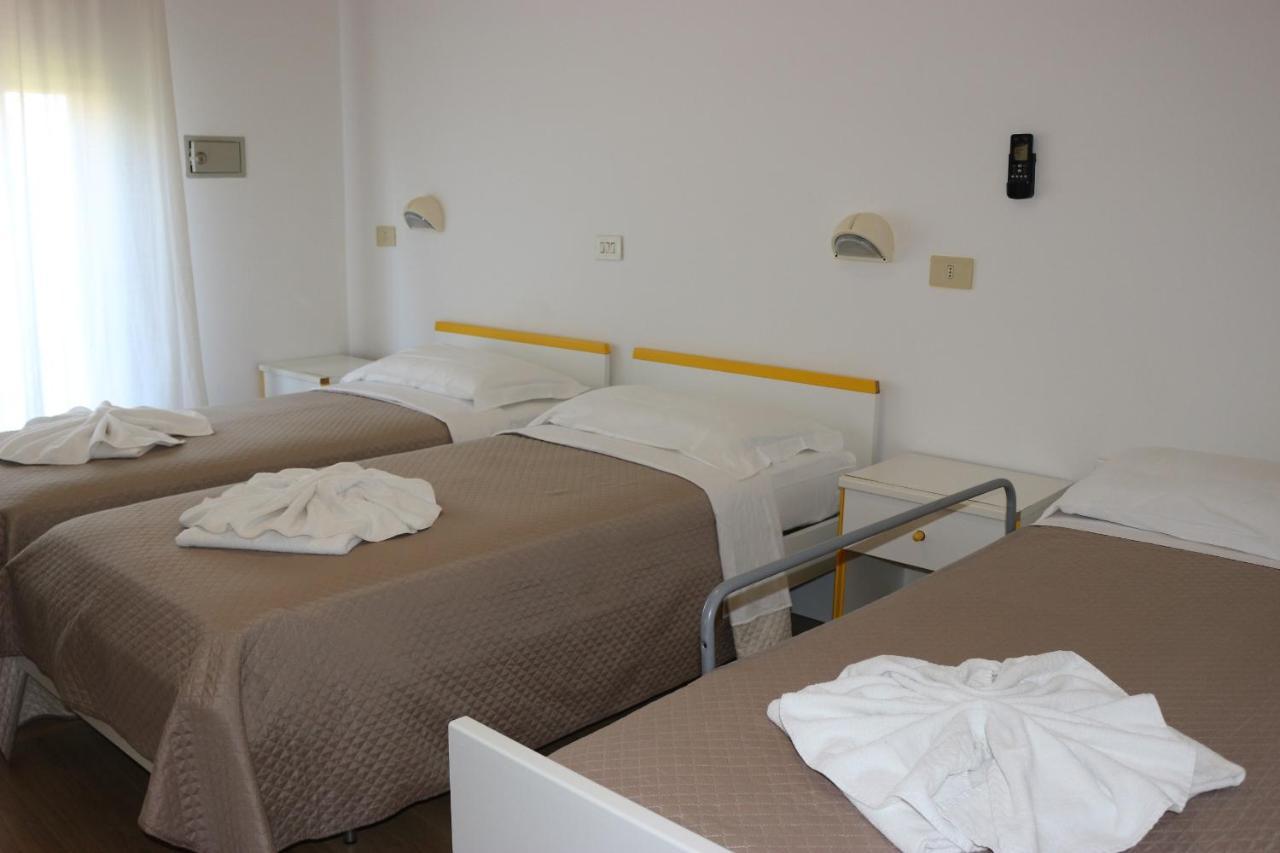 Hotel Neps Lido di Jesolo Exterior photo