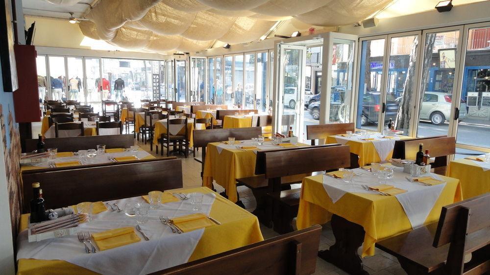 Hotel Neps Lido di Jesolo Exterior photo